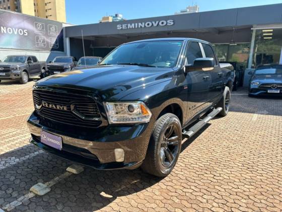 RAM CLASSIC 5.7 V8 GASOLINA LARAMIE CD 4X4 AUTOMÁTICO